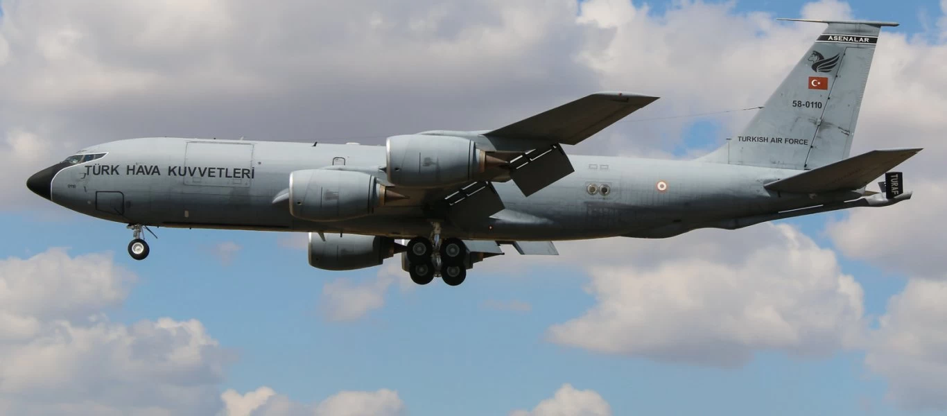 Τουρκικά KC-135R ανεφοδίασαν τα αμερικανικά B-1B για να «γιορτάσουν» την «Βόρεια Μακεδονία» με τα ελληνικά F-16